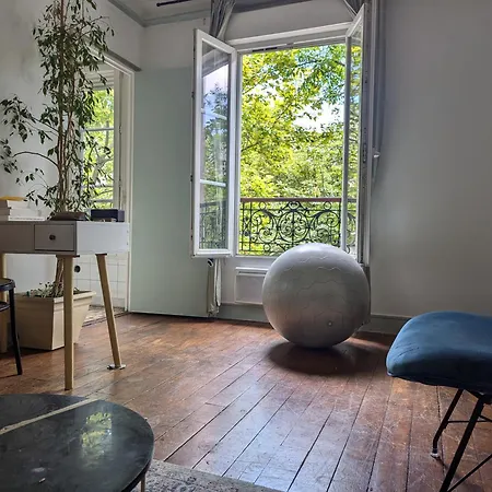 Cosy Flat In Paris Paris